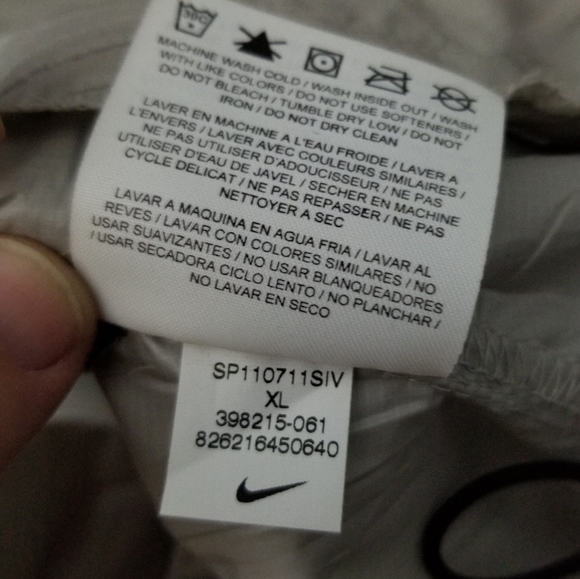 NIKE GOLF | full zip packable lightweight jacket - Picture 9 of 9